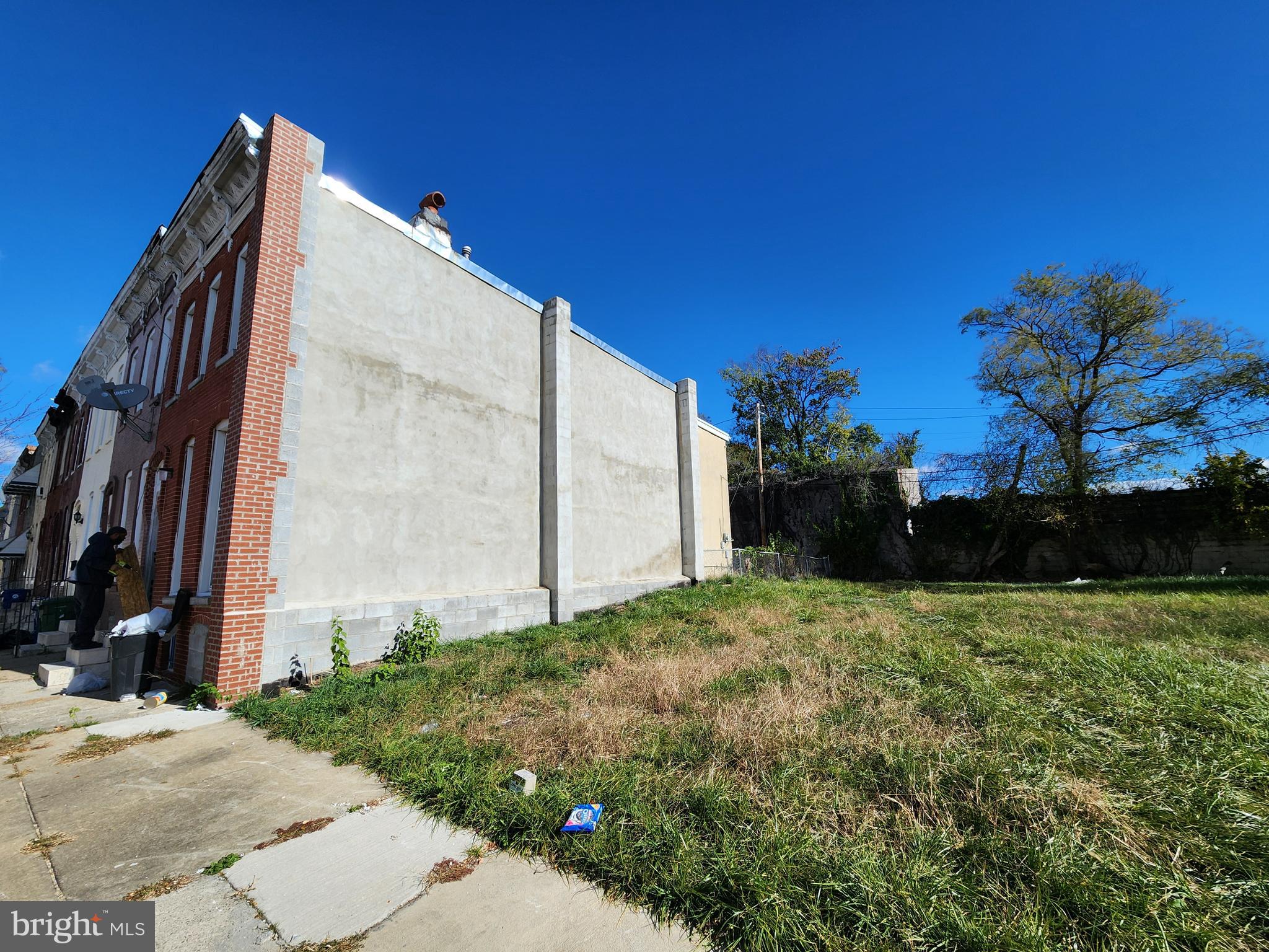 1133 N CARROLLTON AVENUE