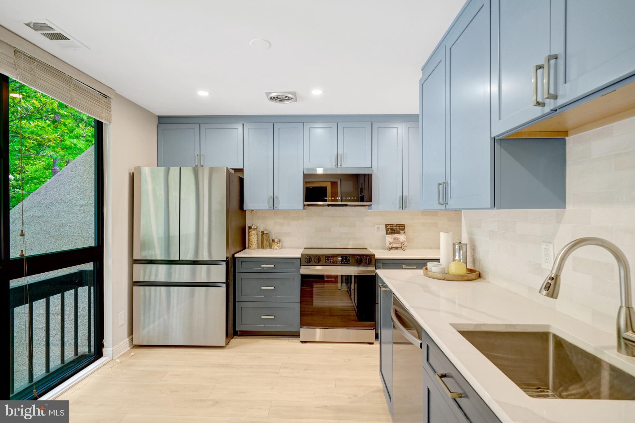 CONCORD MEWS - Residential