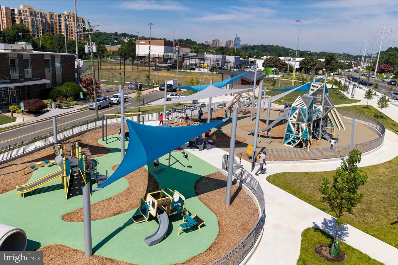 CONCORD MEWS - Residential