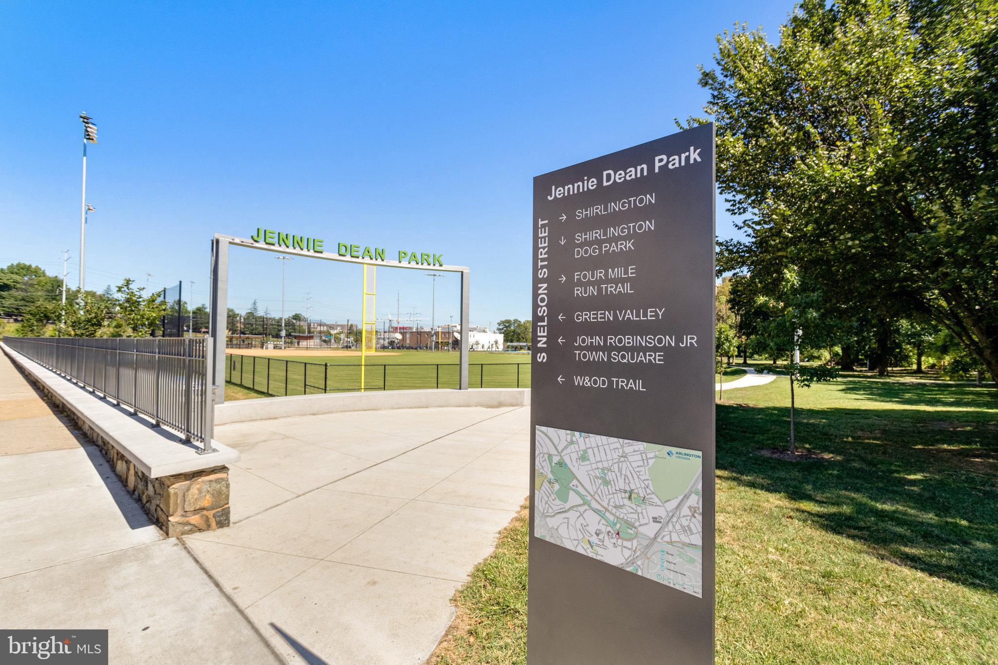 CONCORD MEWS - Residential
