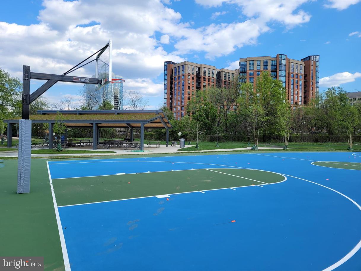 CONCORD MEWS - Residential