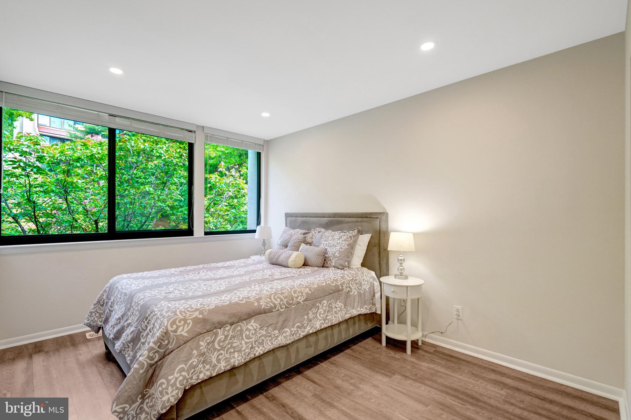 CONCORD MEWS - Residential