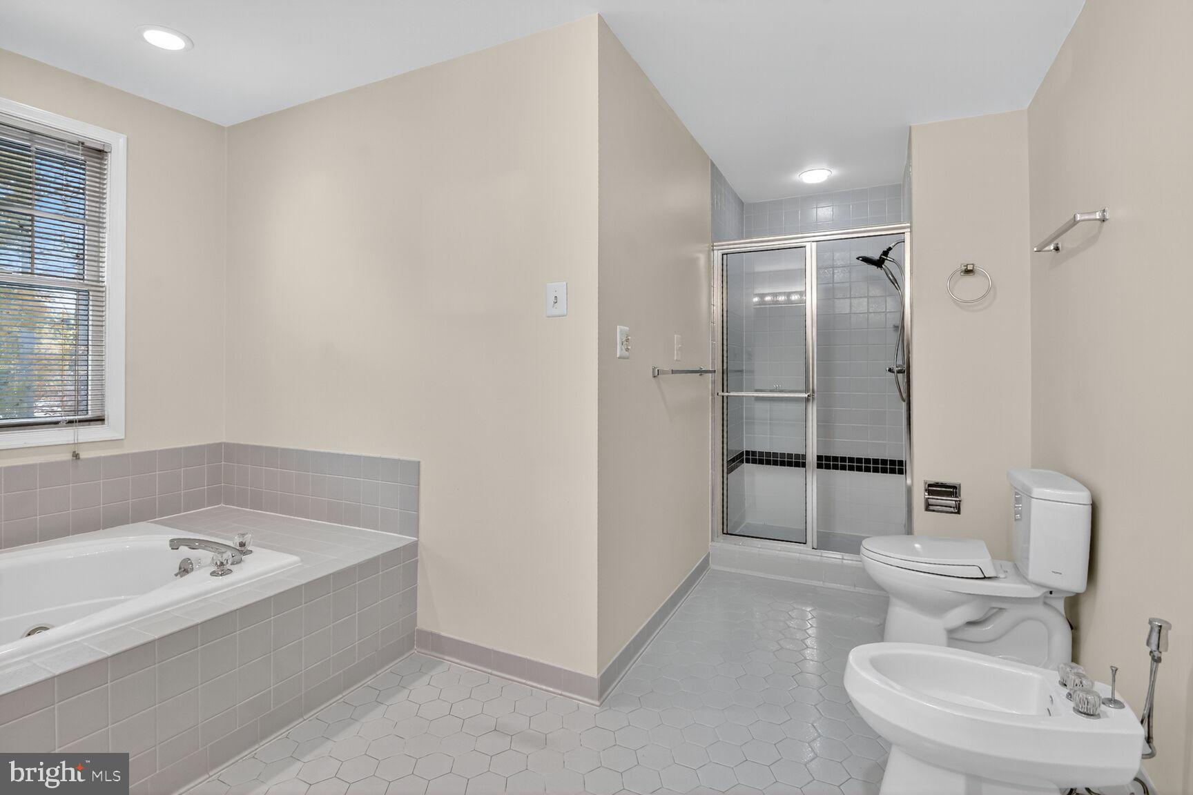 ARCOLA - Residential