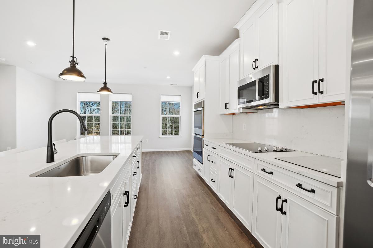 GLEN DALE COMMONS PHASE 2 - Residential Lease