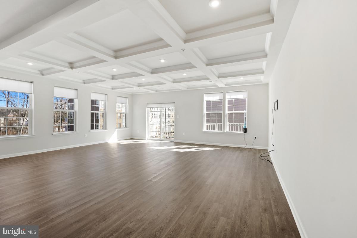 GLEN DALE COMMONS PHASE 2 - Residential Lease