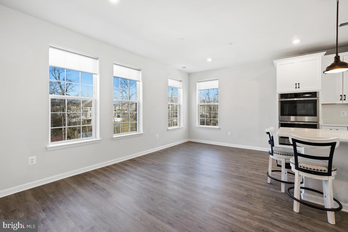 GLEN DALE COMMONS PHASE 2 - Residential Lease