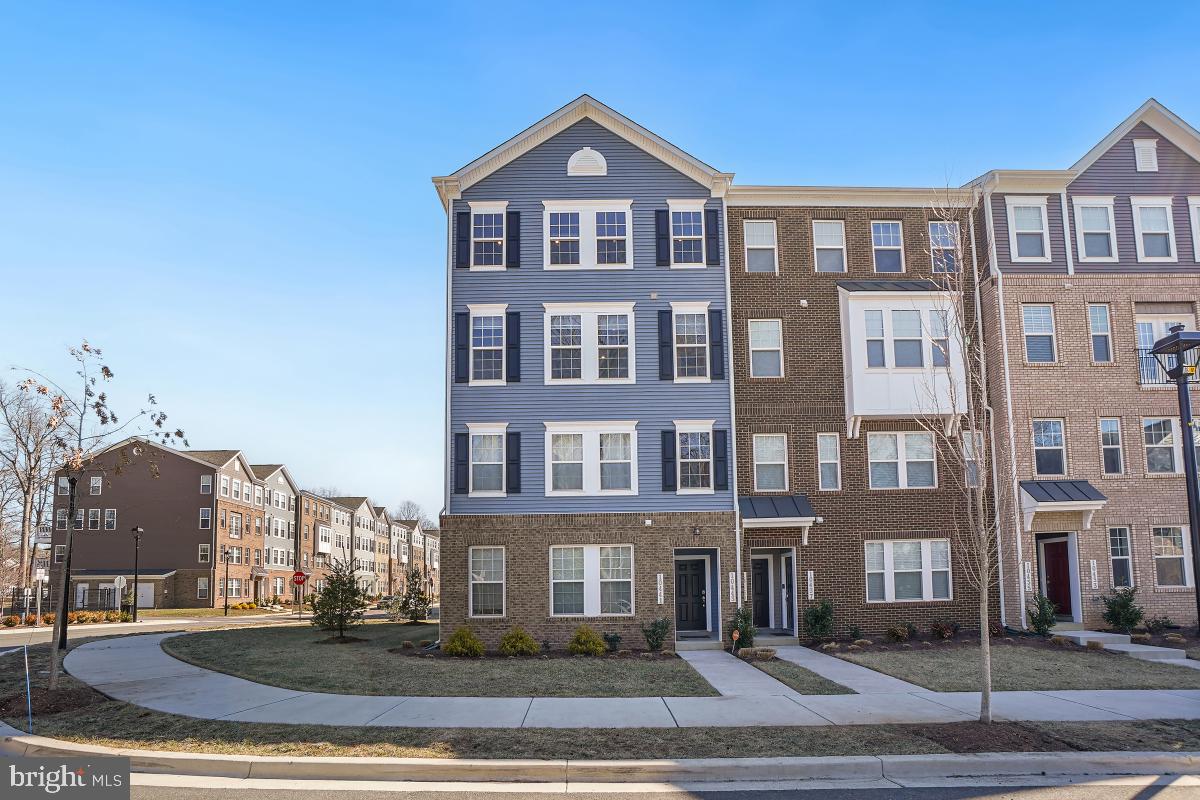 GLEN DALE COMMONS PHASE 2 - Residential Lease