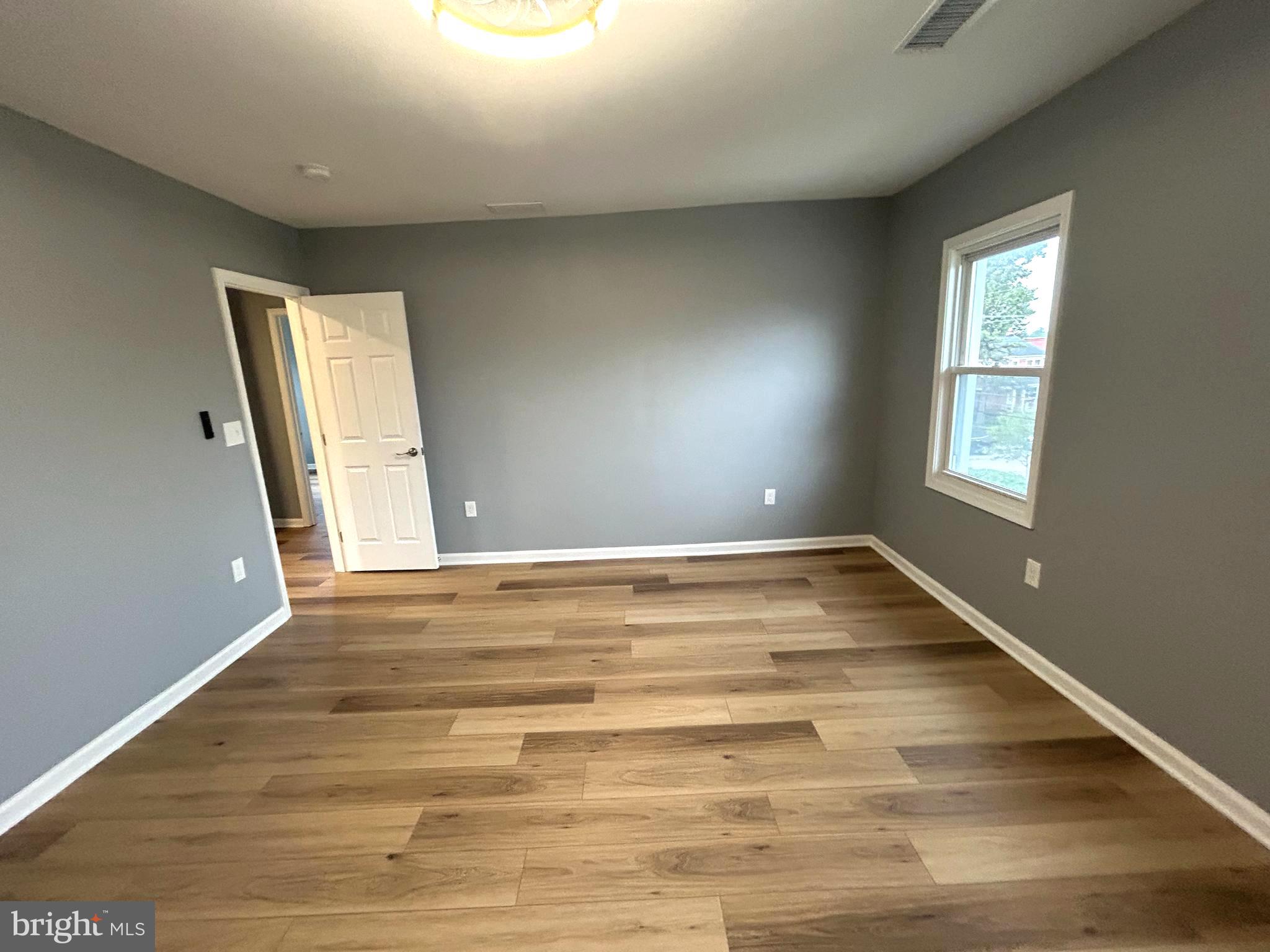 HILLTOP PARK - Residential Lease