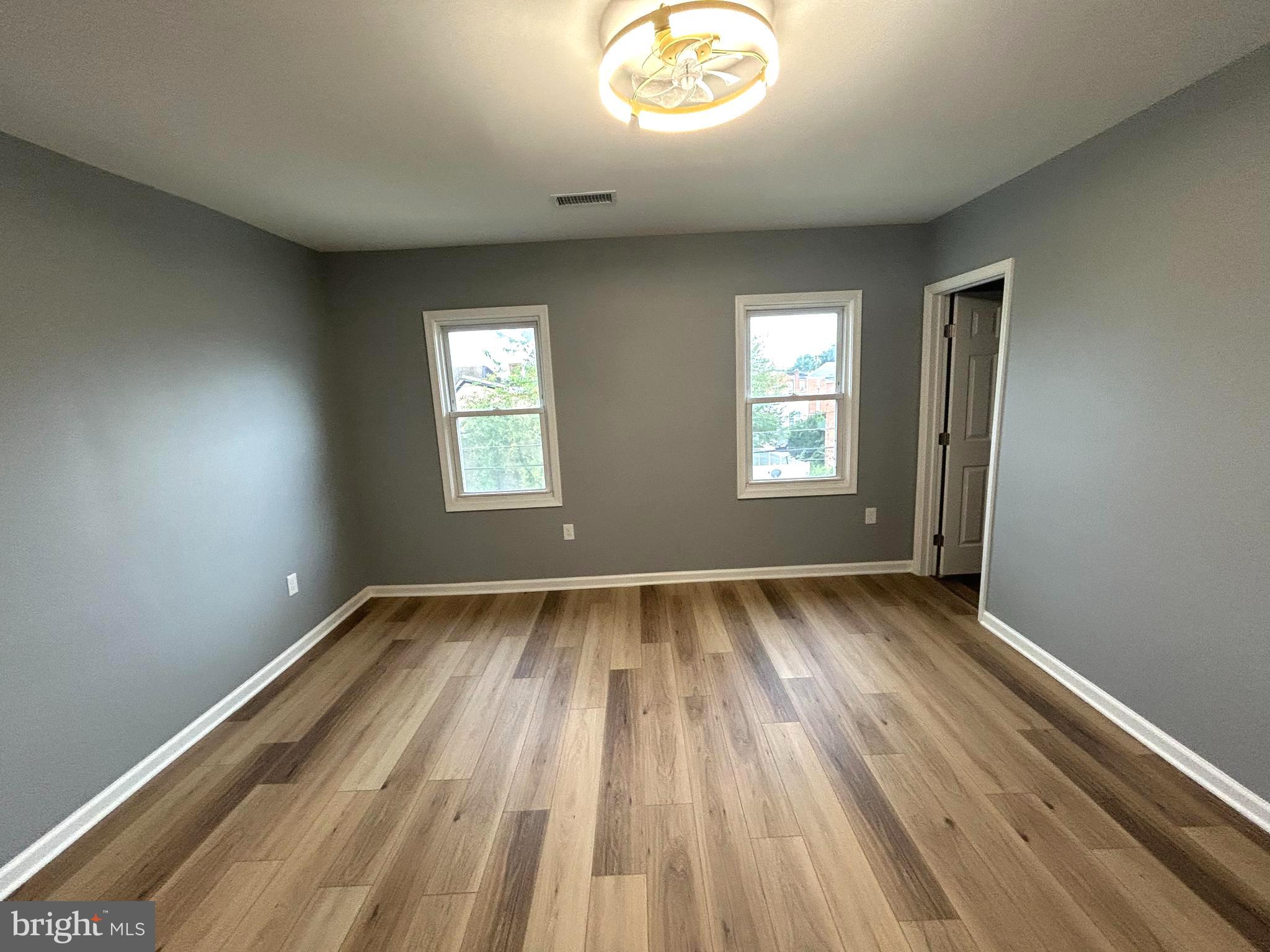 HILLTOP PARK - Residential Lease