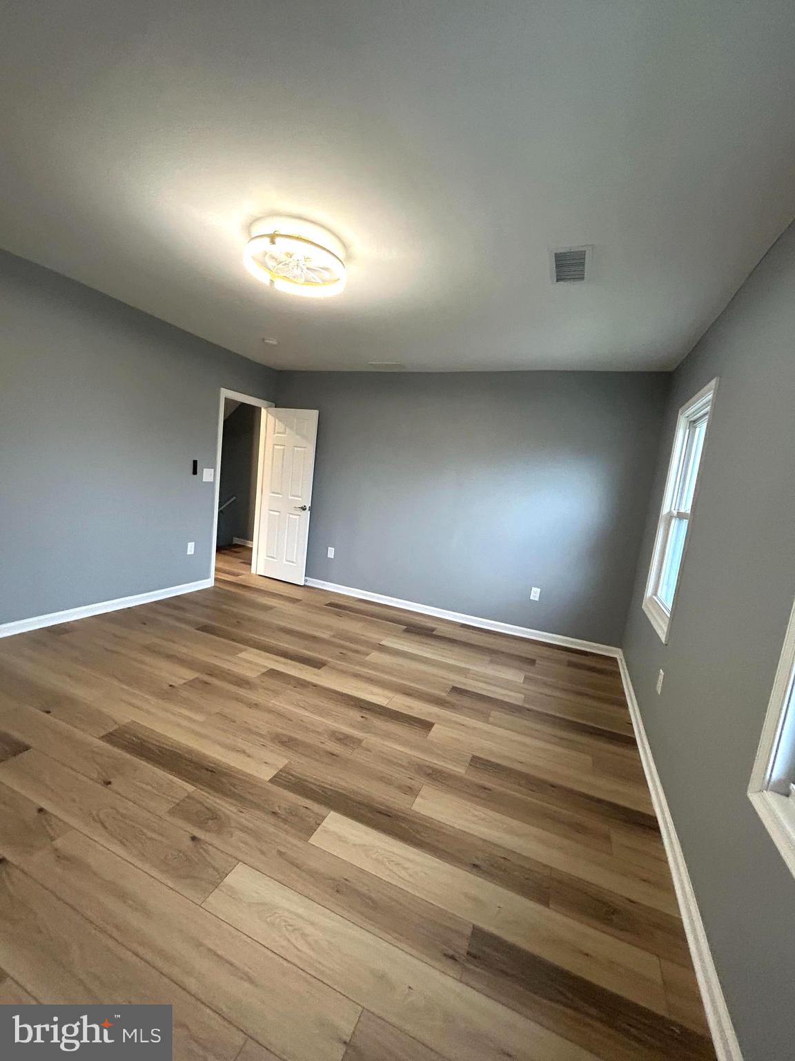 HILLTOP PARK - Residential Lease