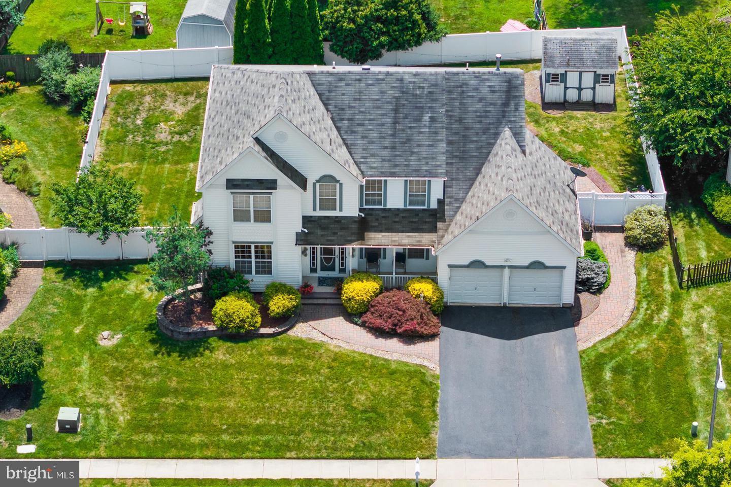 35 DARK LEAF DRIVE
