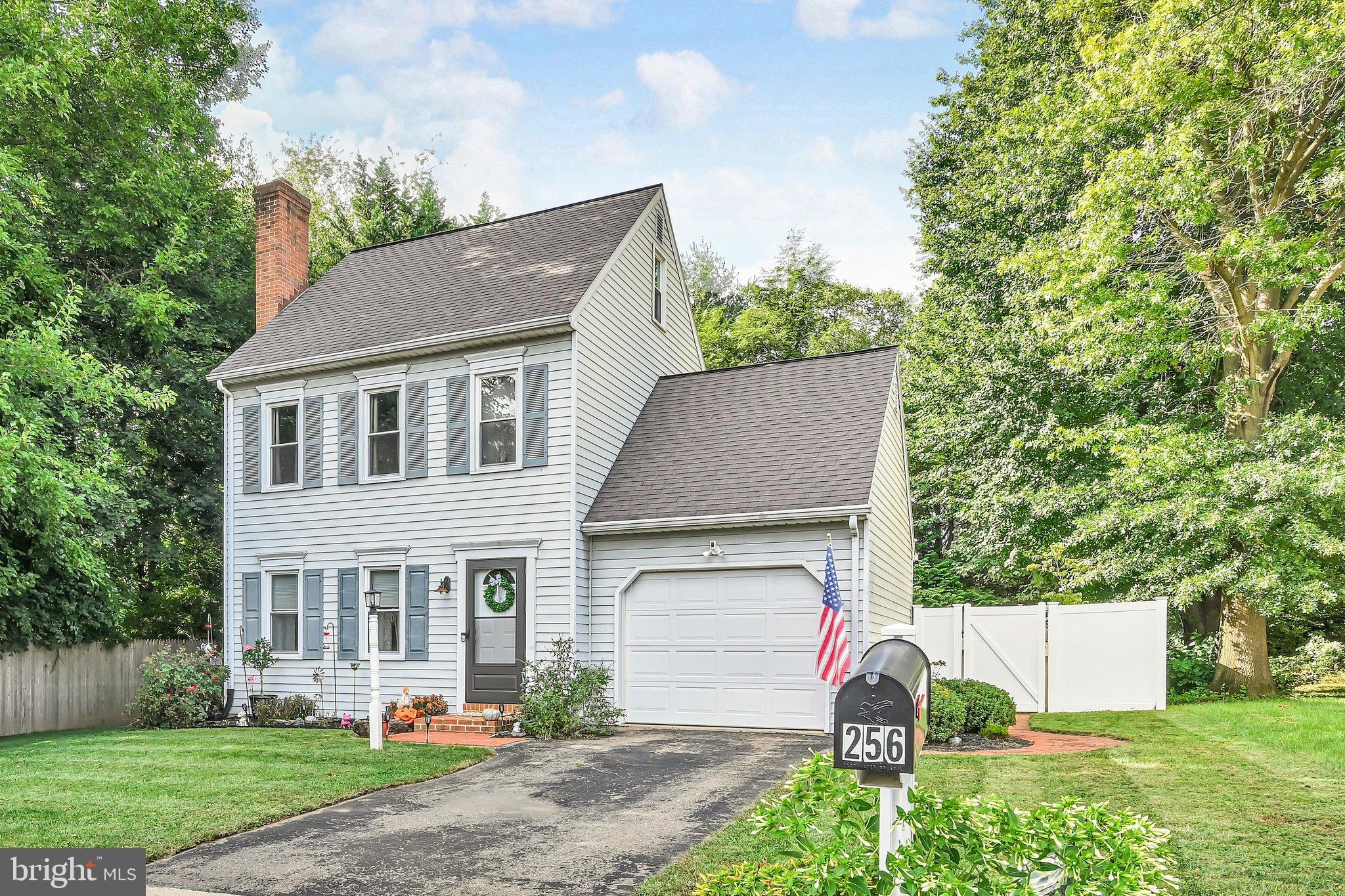 256 CROSS KEYS DRIVE