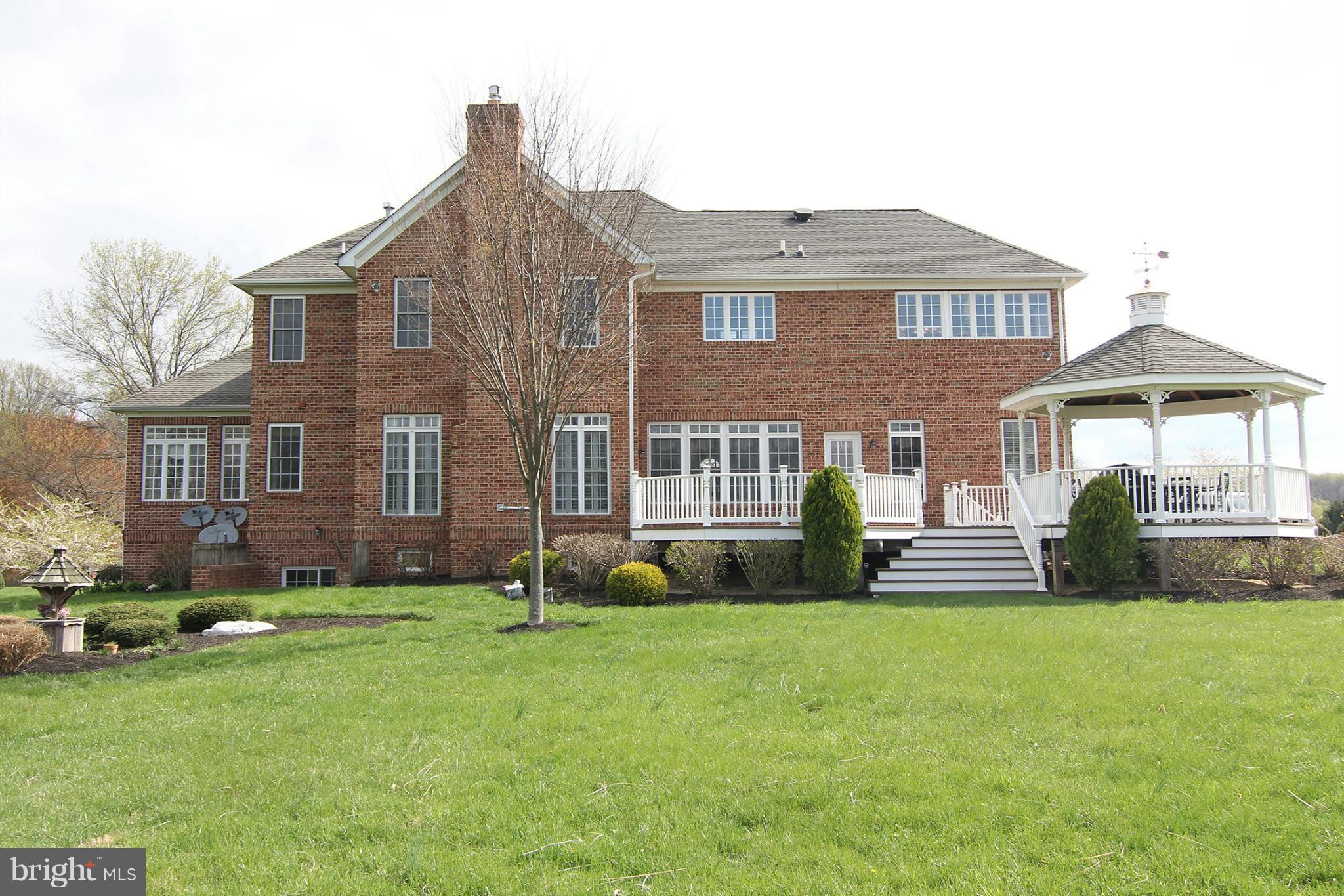 WILLOW HIGHLANDS - Residential