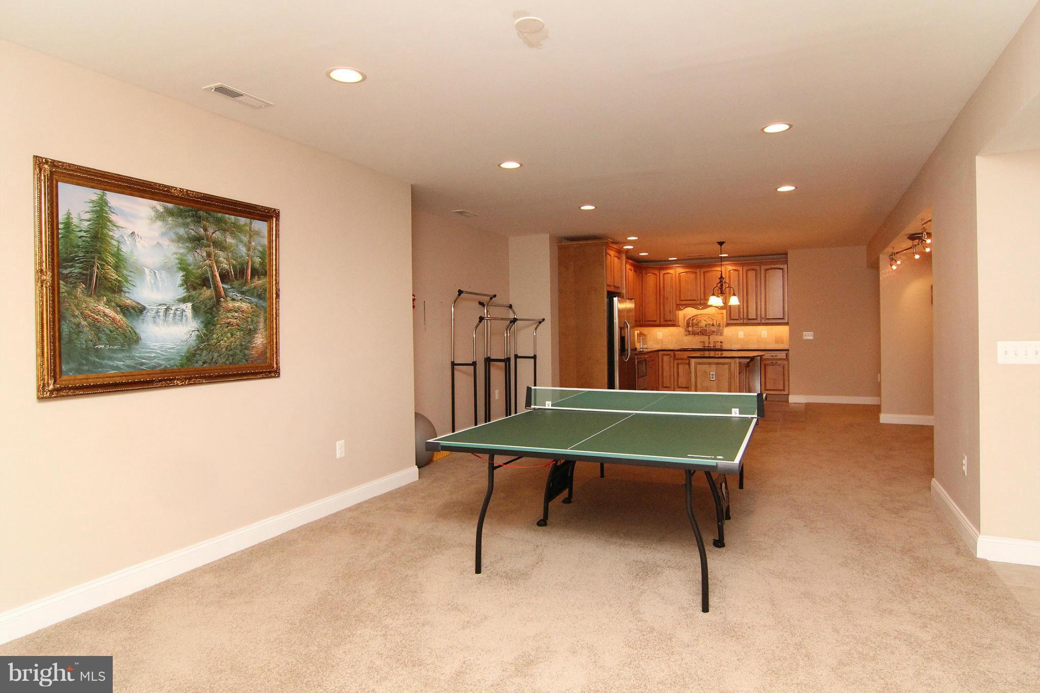 WILLOW HIGHLANDS - Residential