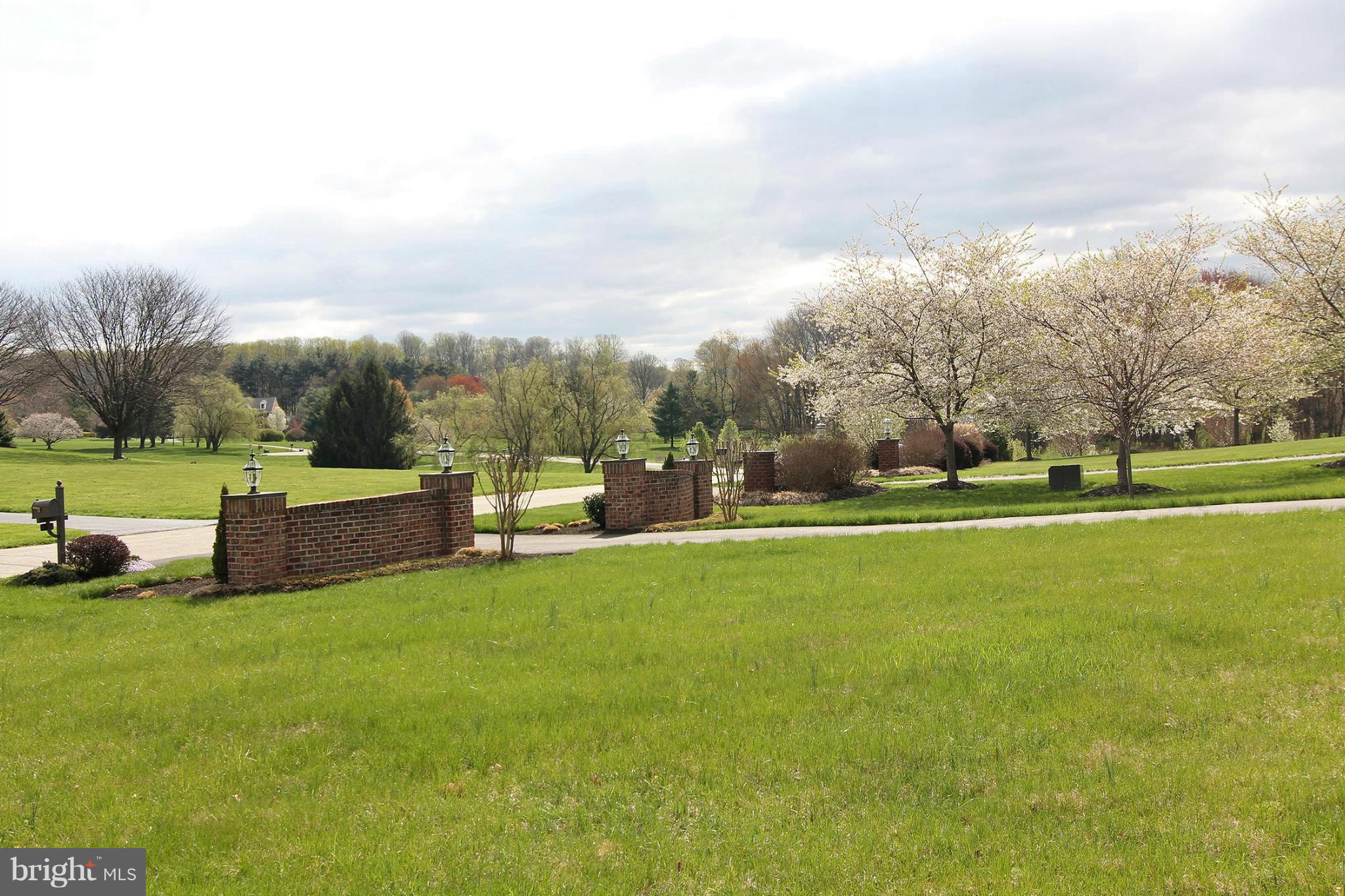 WILLOW HIGHLANDS - Residential