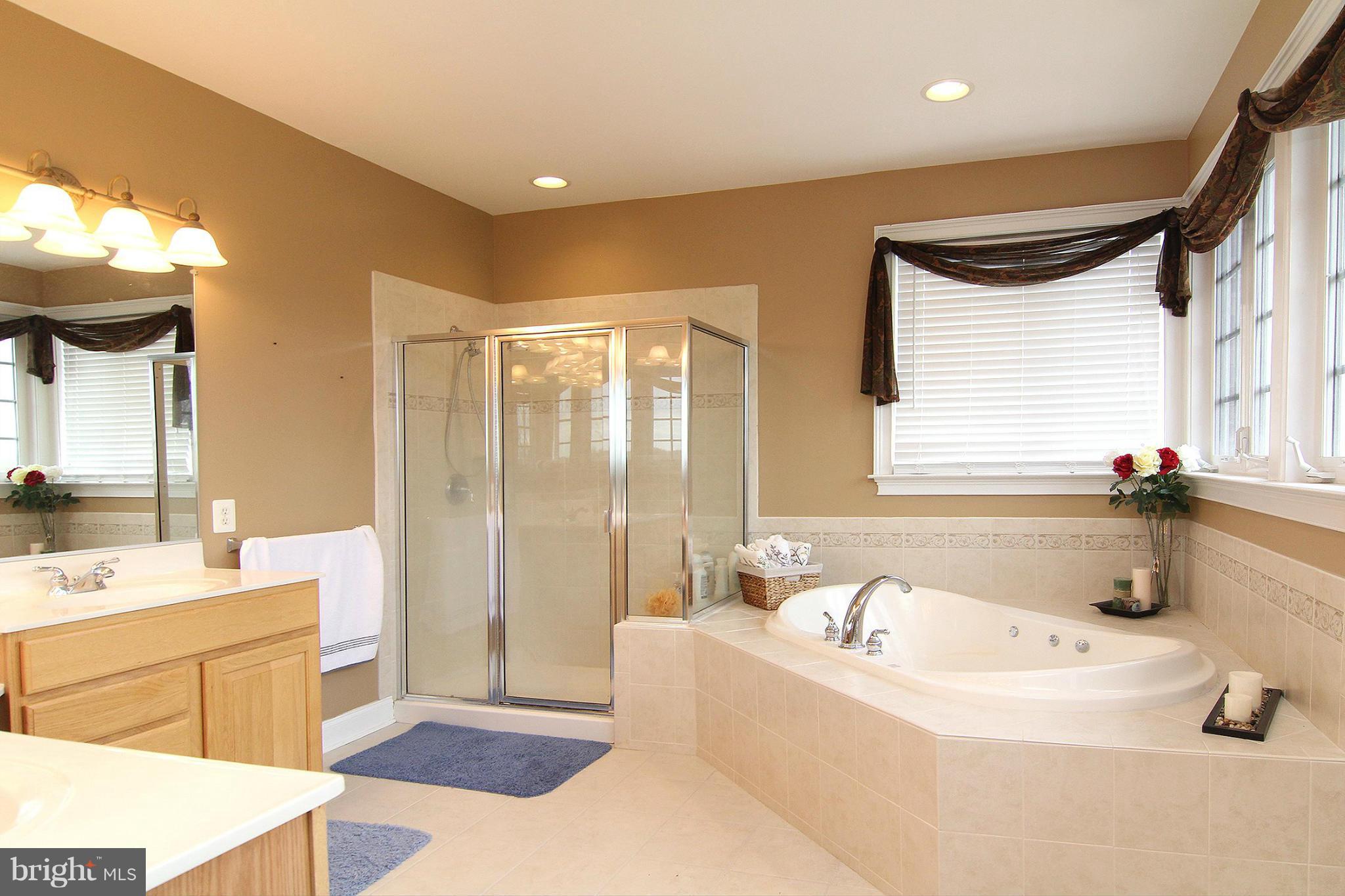 WILLOW HIGHLANDS - Residential