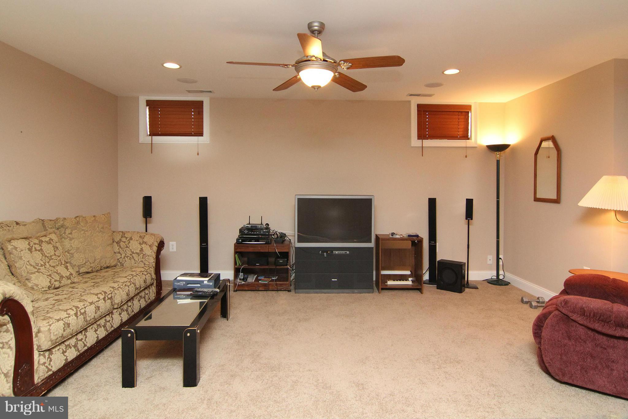 WILLOW HIGHLANDS - Residential