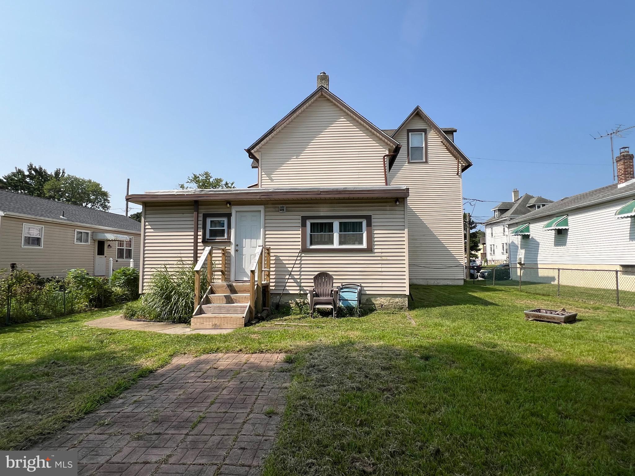 222 RIDLEY AVENUE