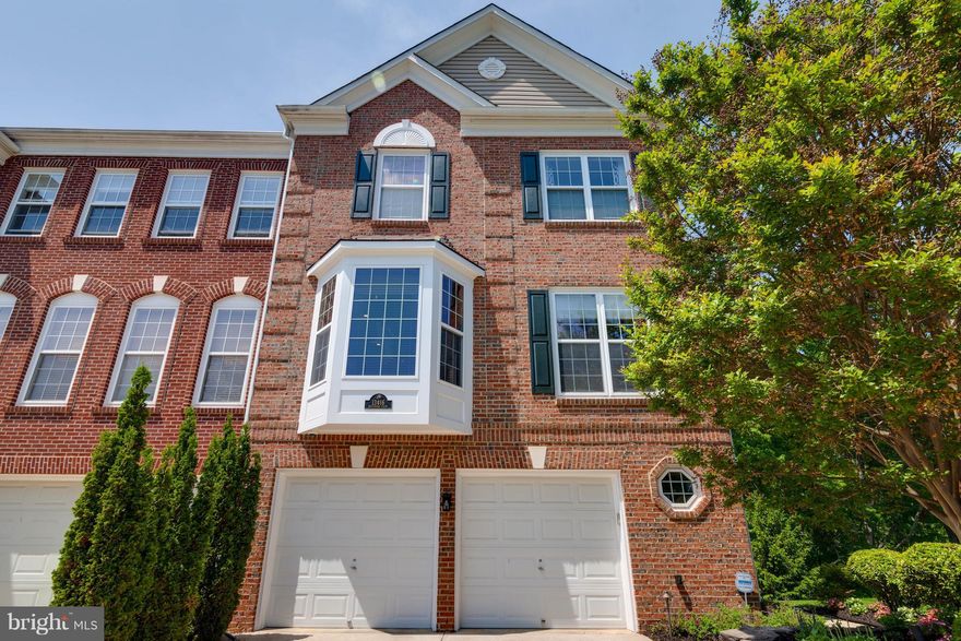 Mn lvl hardwood floors, FR w/custom tile &hearth, upgraded kitchen, DR w/ copper ceiling, sep office. Gorgeous master suite w/ sitting room, private deck and hot tub, Bath boasts steam shower w/ 4 spray rain head, massage jets, anti-fog mirror. Heated bthrm floor,gorgeous tile. LL wired for multiple TV's on feature wall, bar, bathroom, game room and covered patio. Speakers throughout, irr. system.