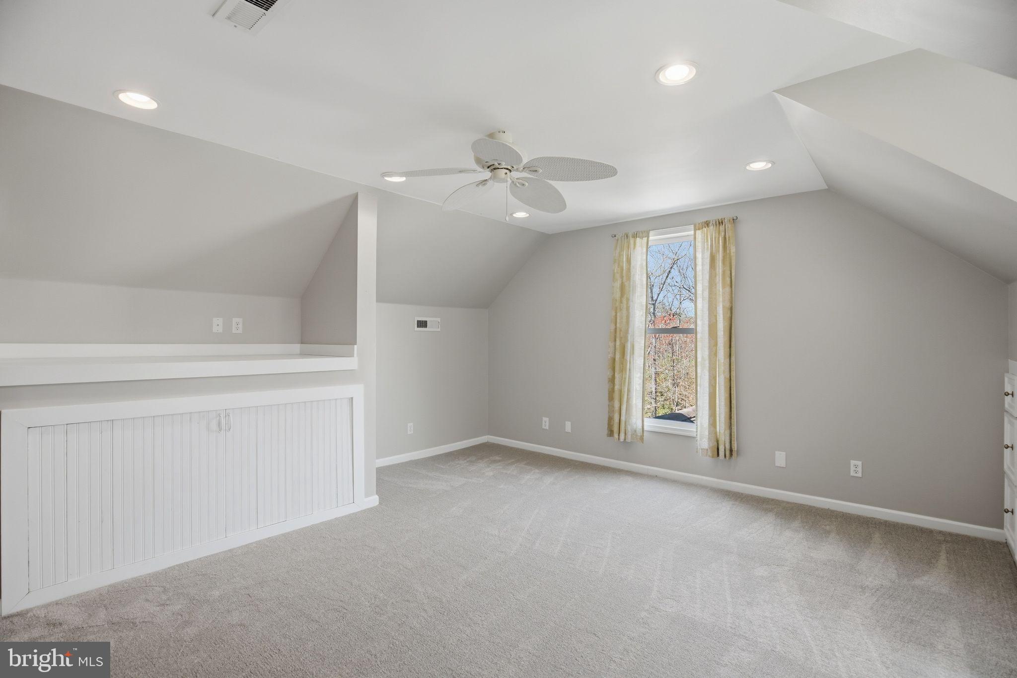 ST. JEROME'S CROSSROADS - Residential