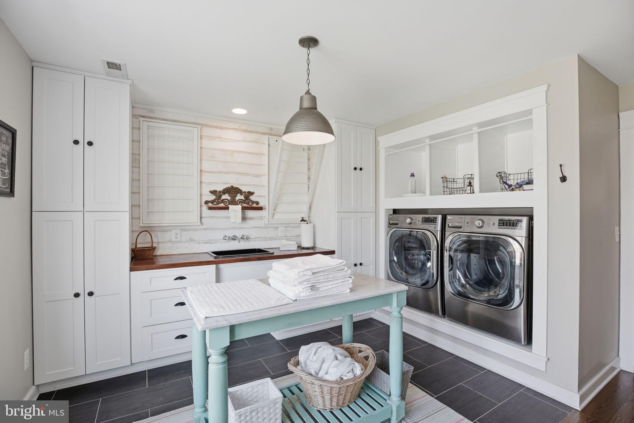 ST. JEROME'S CROSSROADS - Residential