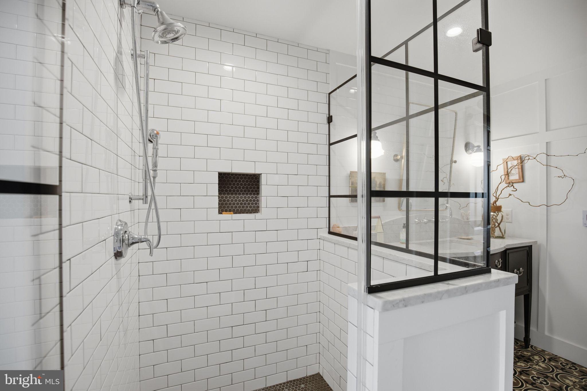 ST. JEROME'S CROSSROADS - Residential