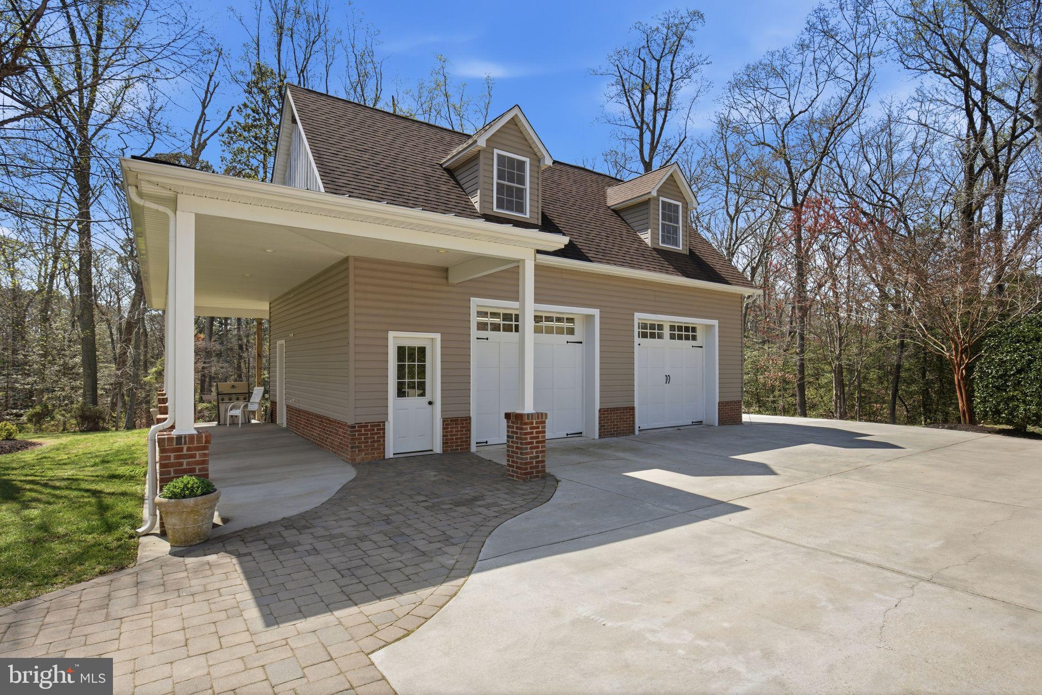 ST. JEROME'S CROSSROADS - Residential