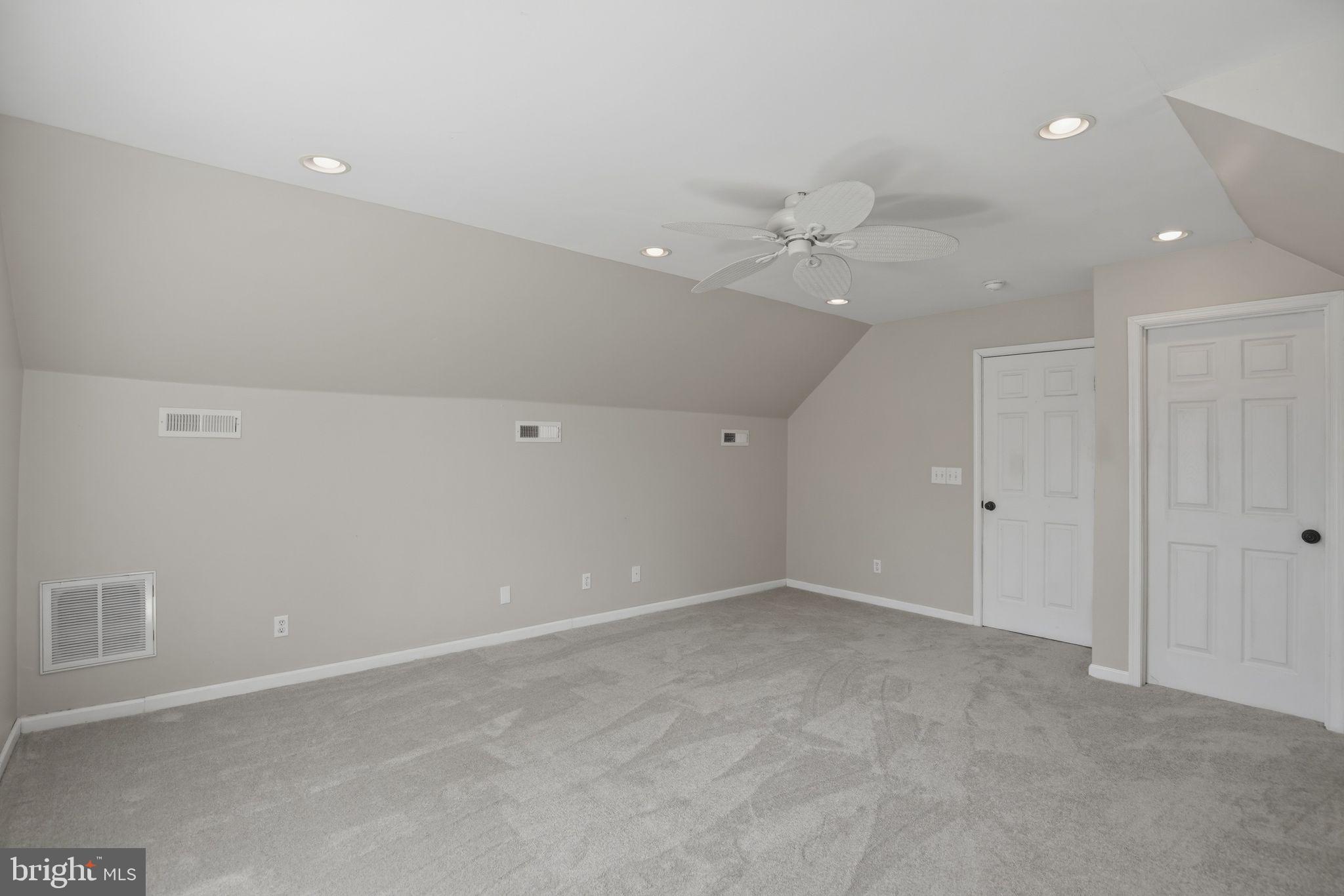 ST. JEROME'S CROSSROADS - Residential