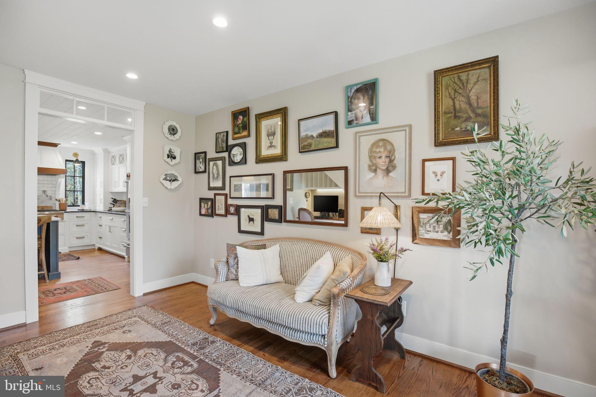 ST. JEROME'S CROSSROADS - Residential