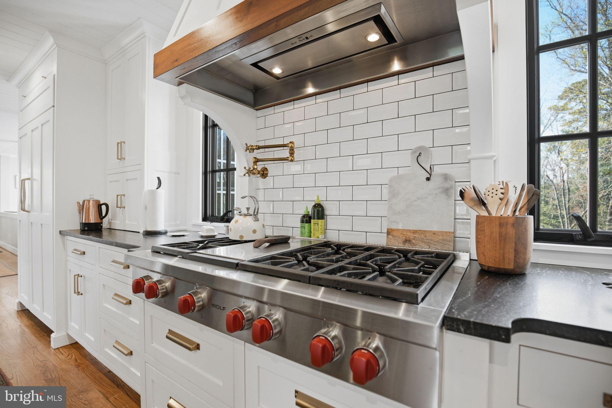 ST. JEROME'S CROSSROADS - Residential