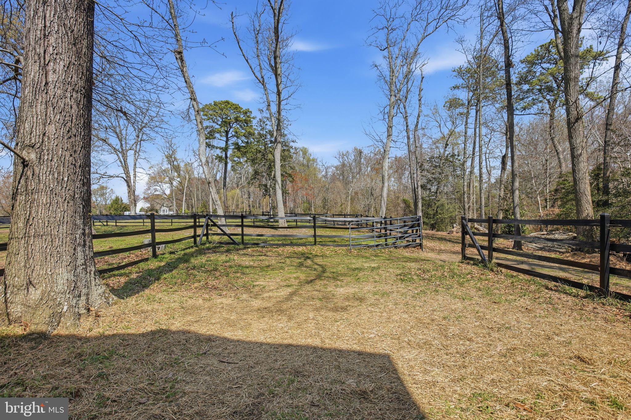ST. JEROME'S CROSSROADS - Residential