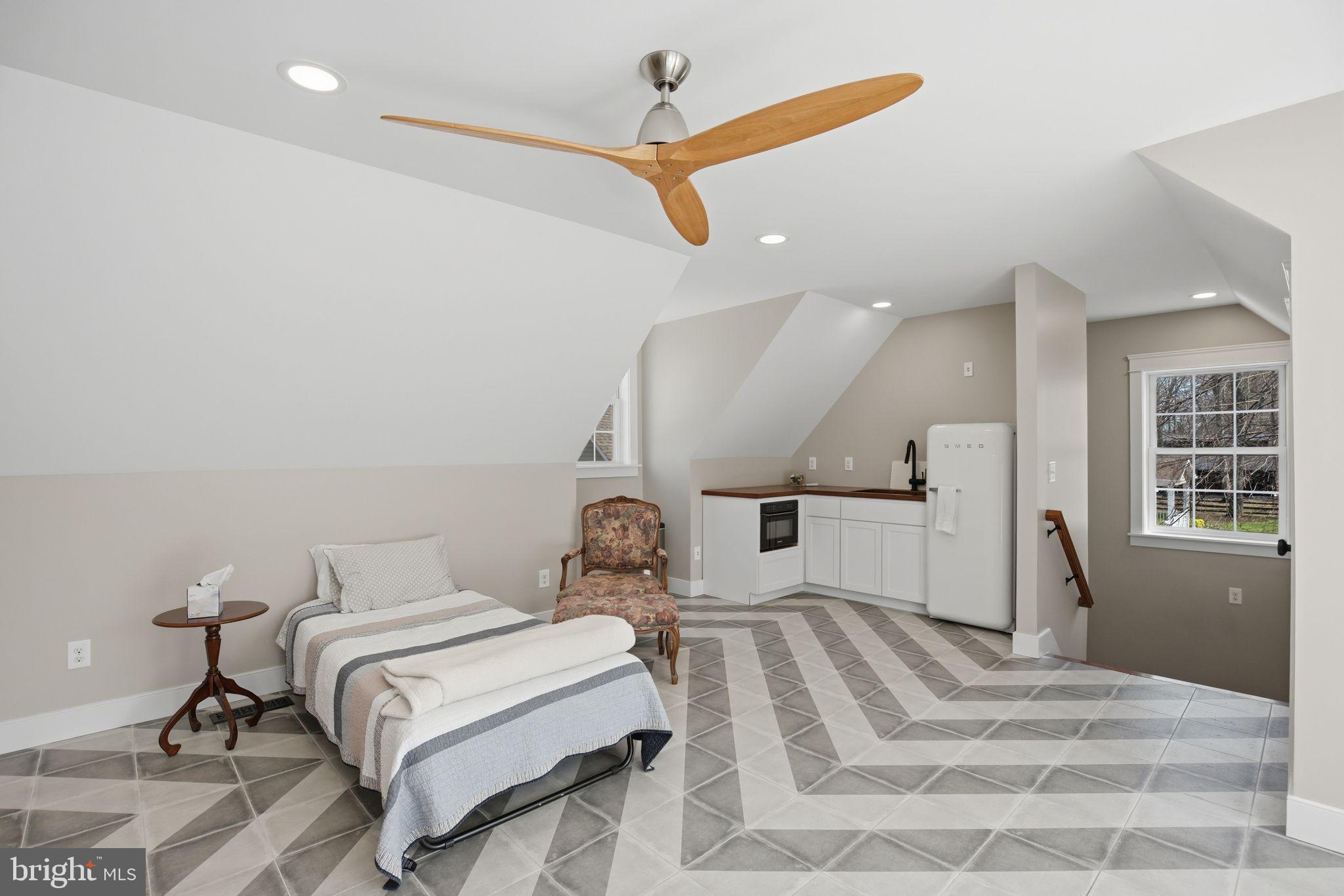 ST. JEROME'S CROSSROADS - Residential