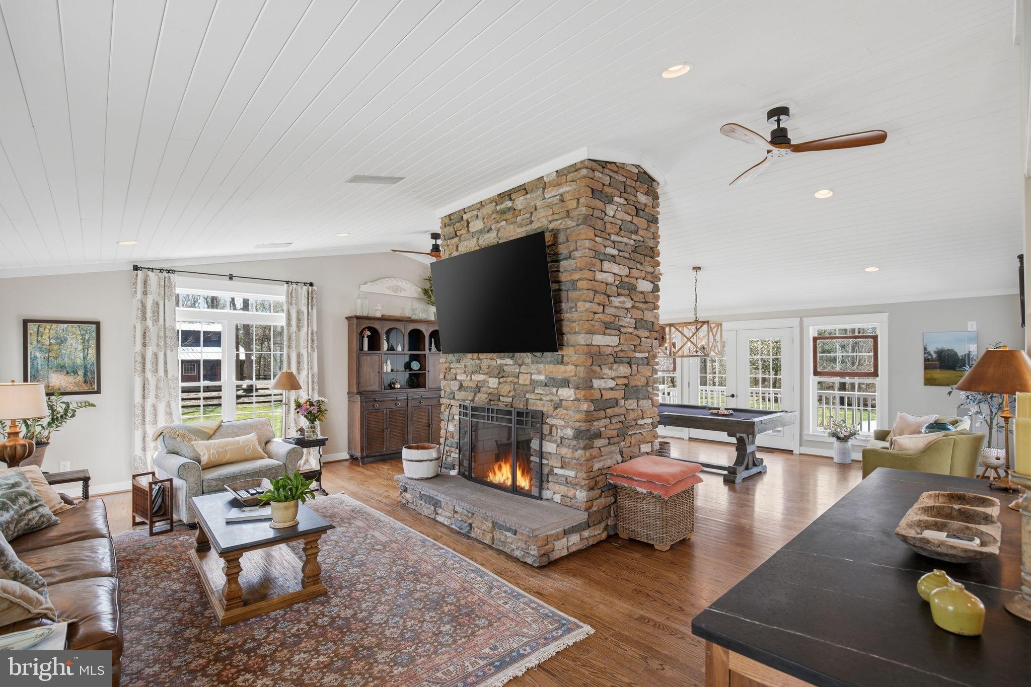 ST. JEROME'S CROSSROADS - Residential