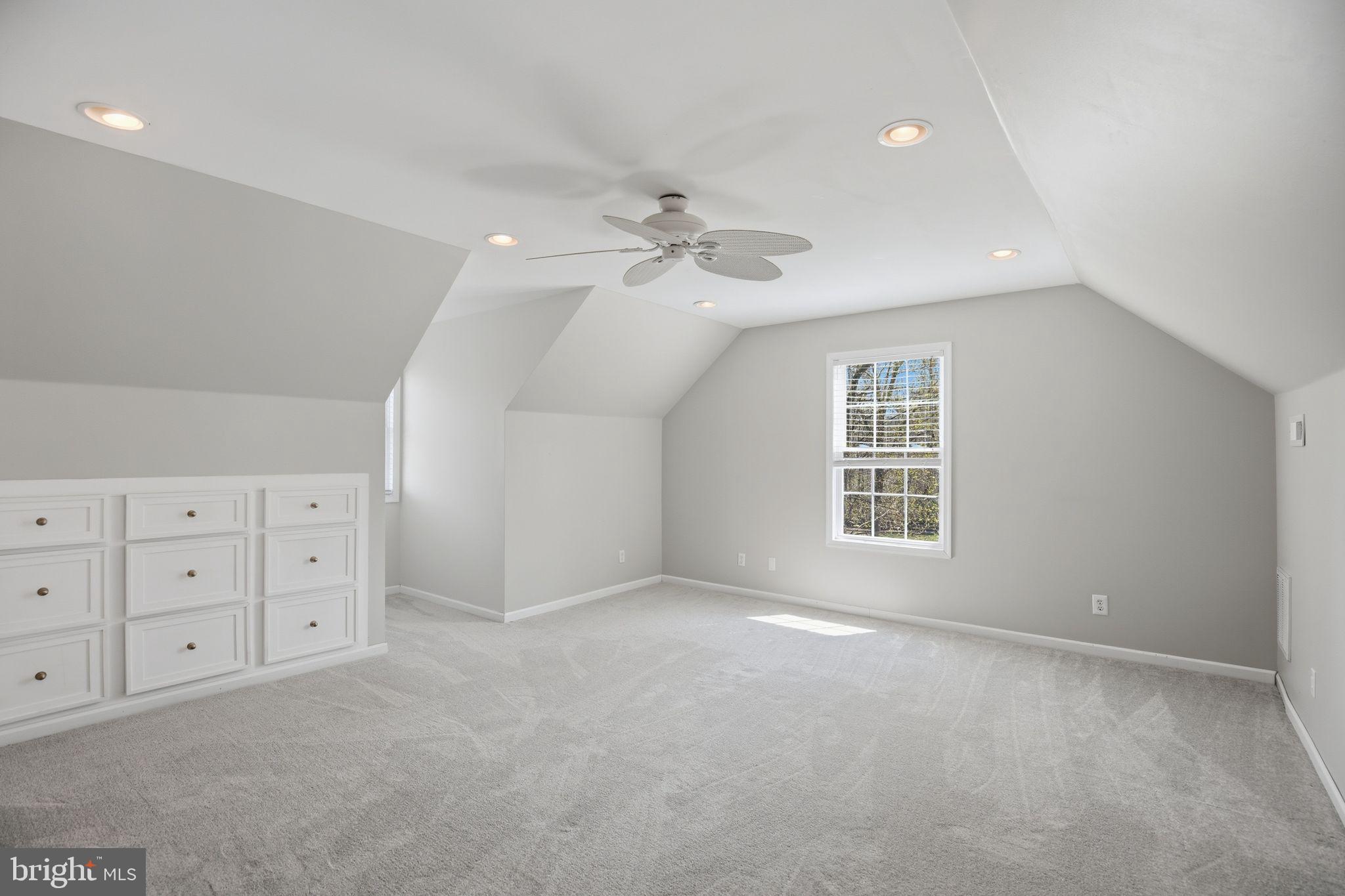 ST. JEROME'S CROSSROADS - Residential