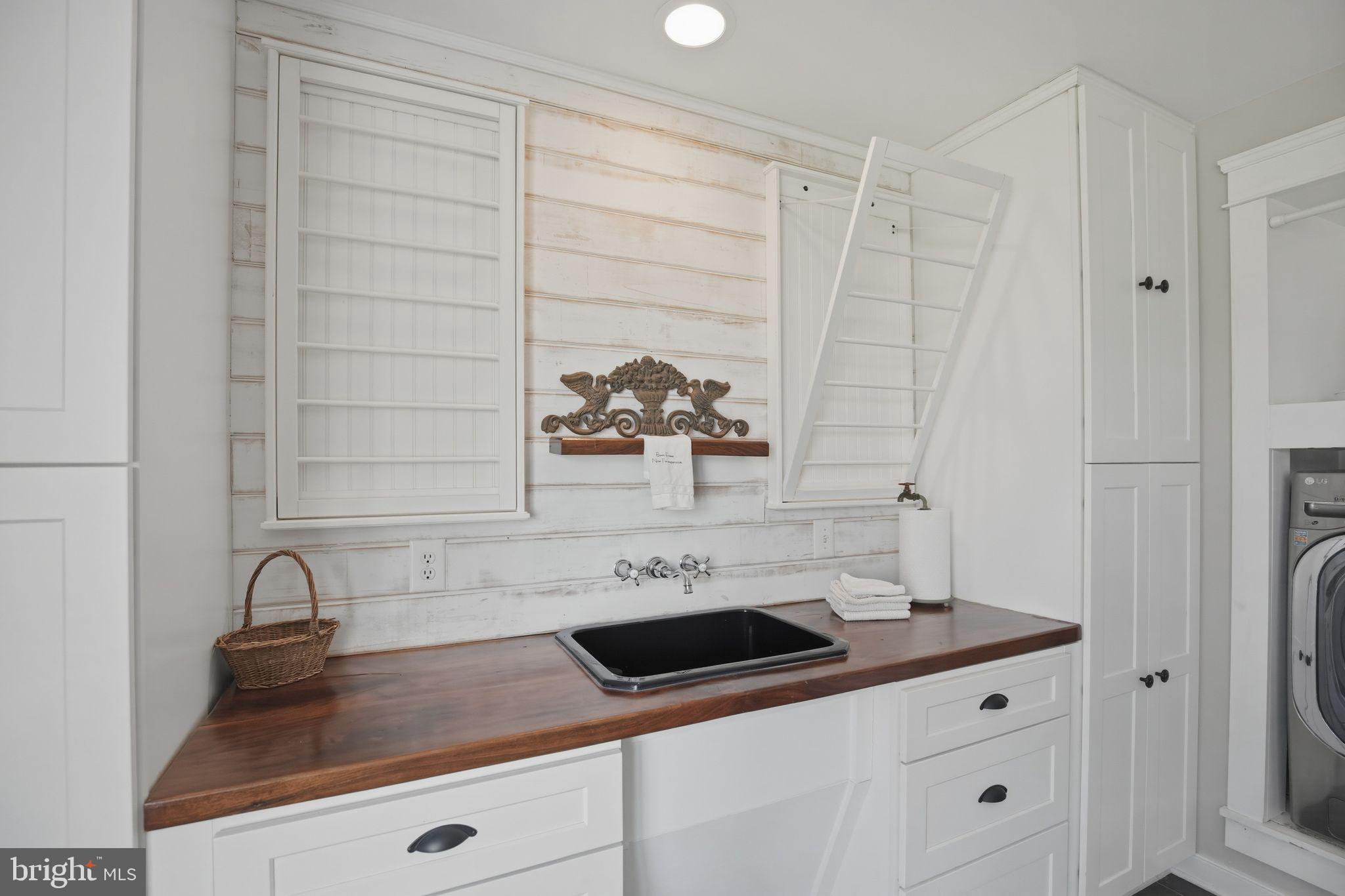 ST. JEROME'S CROSSROADS - Residential