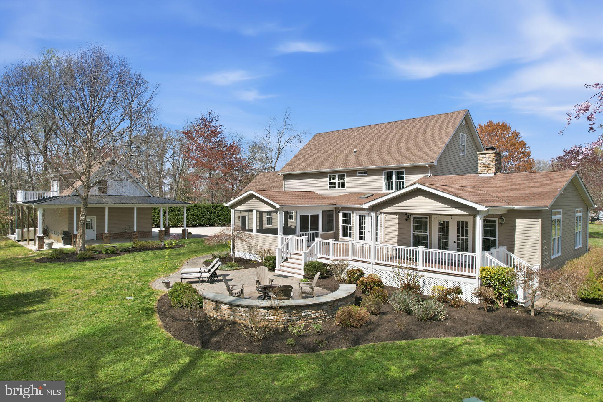 ST. JEROME'S CROSSROADS - Residential