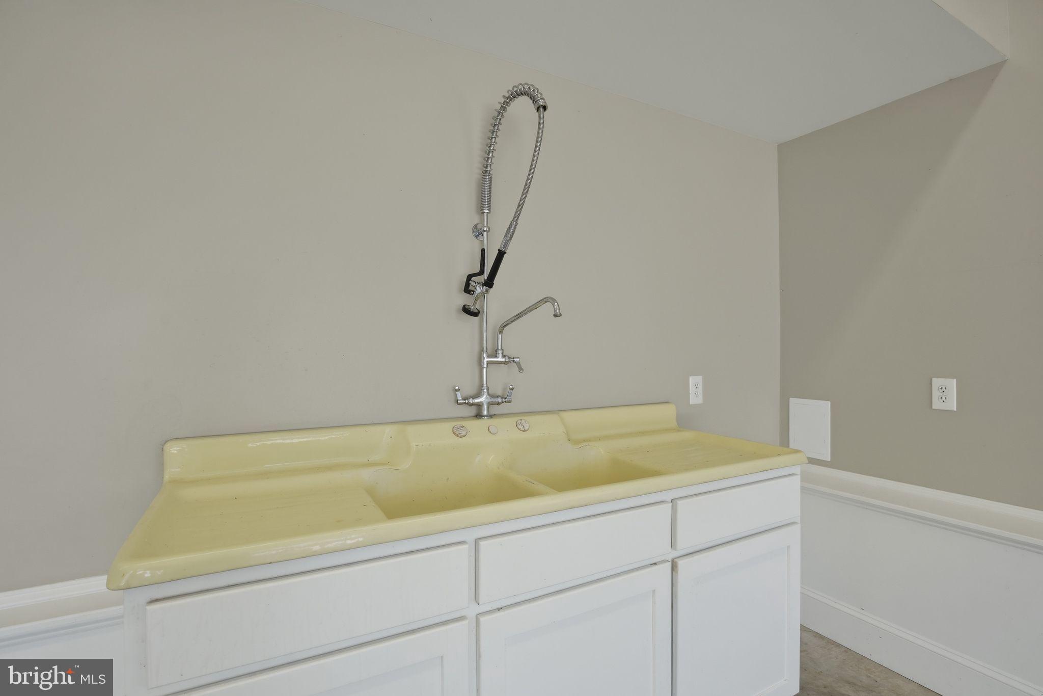 ST. JEROME'S CROSSROADS - Residential