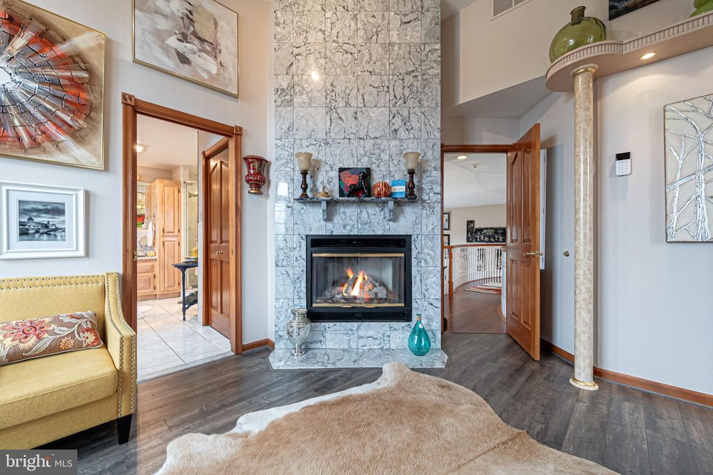 listing image 85