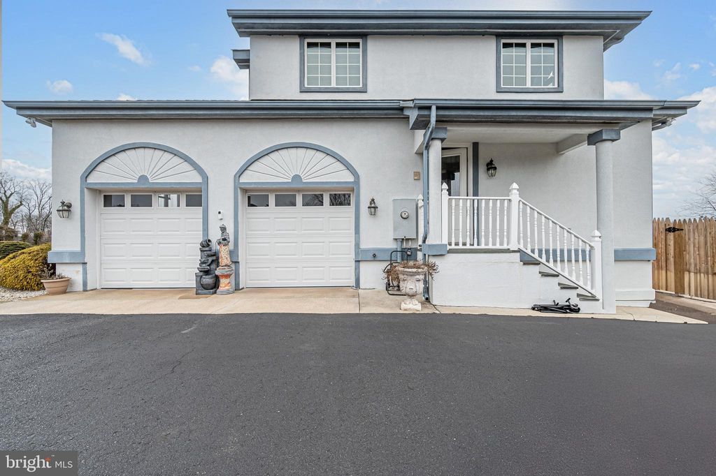 listing image 106