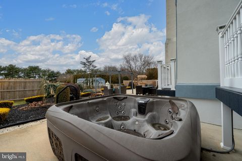listing image 111