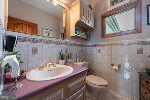 listing image 102