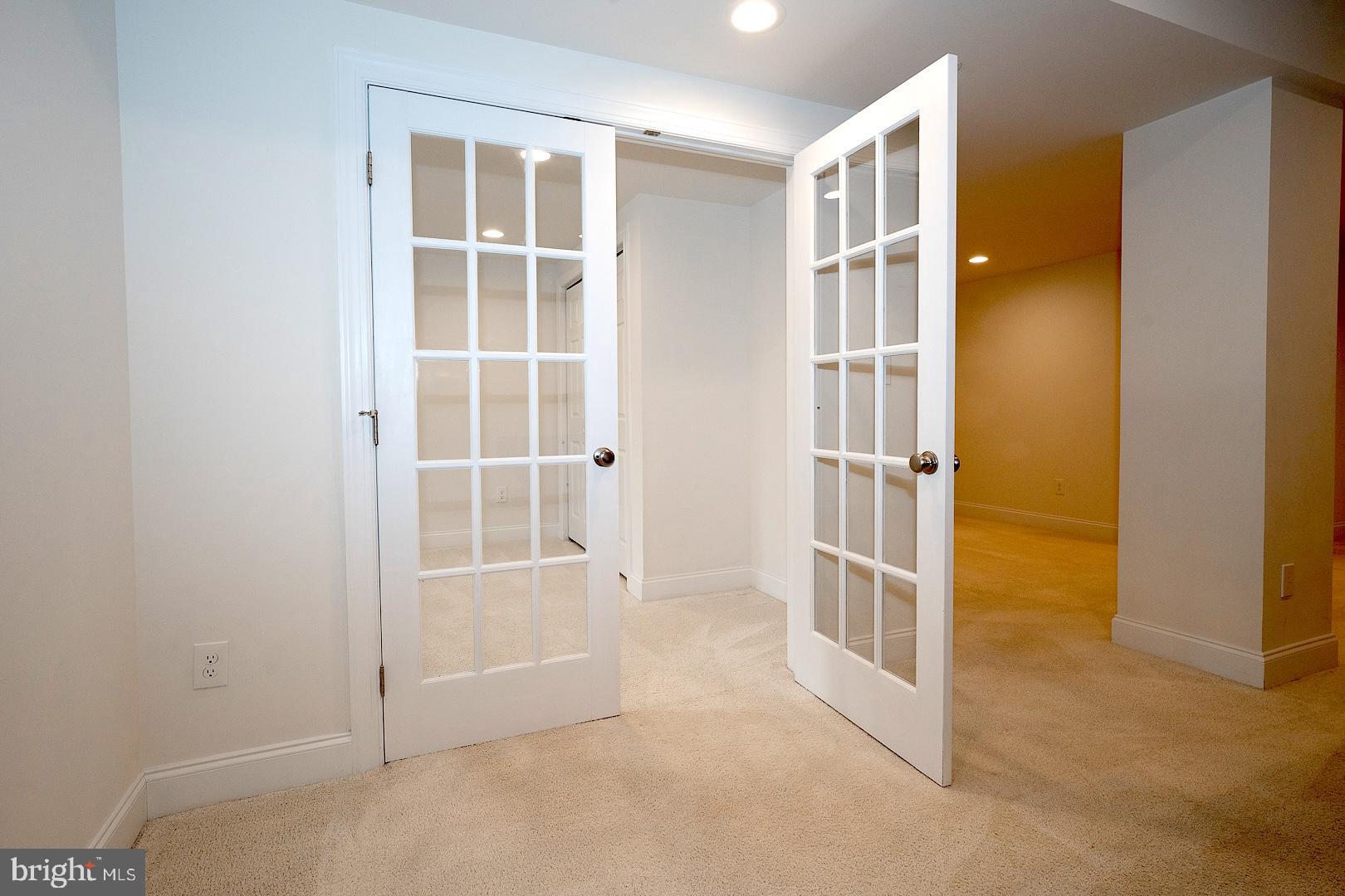 APPLEBROOK MEADOWS - Residential