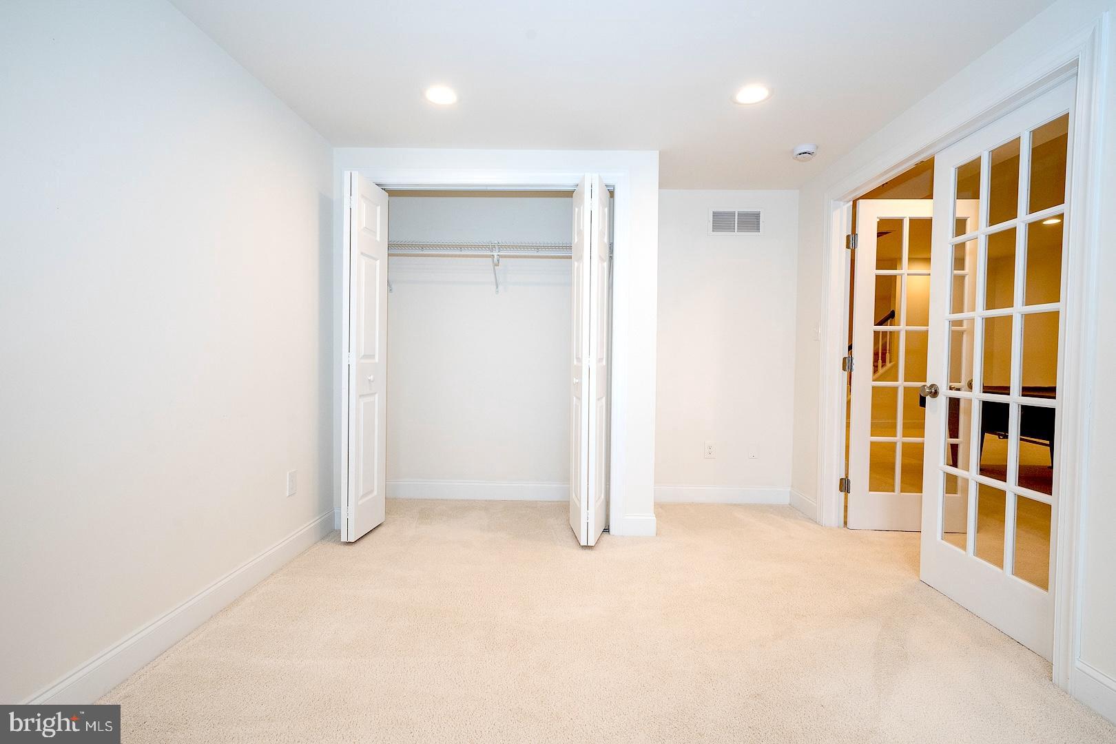 APPLEBROOK MEADOWS - Residential