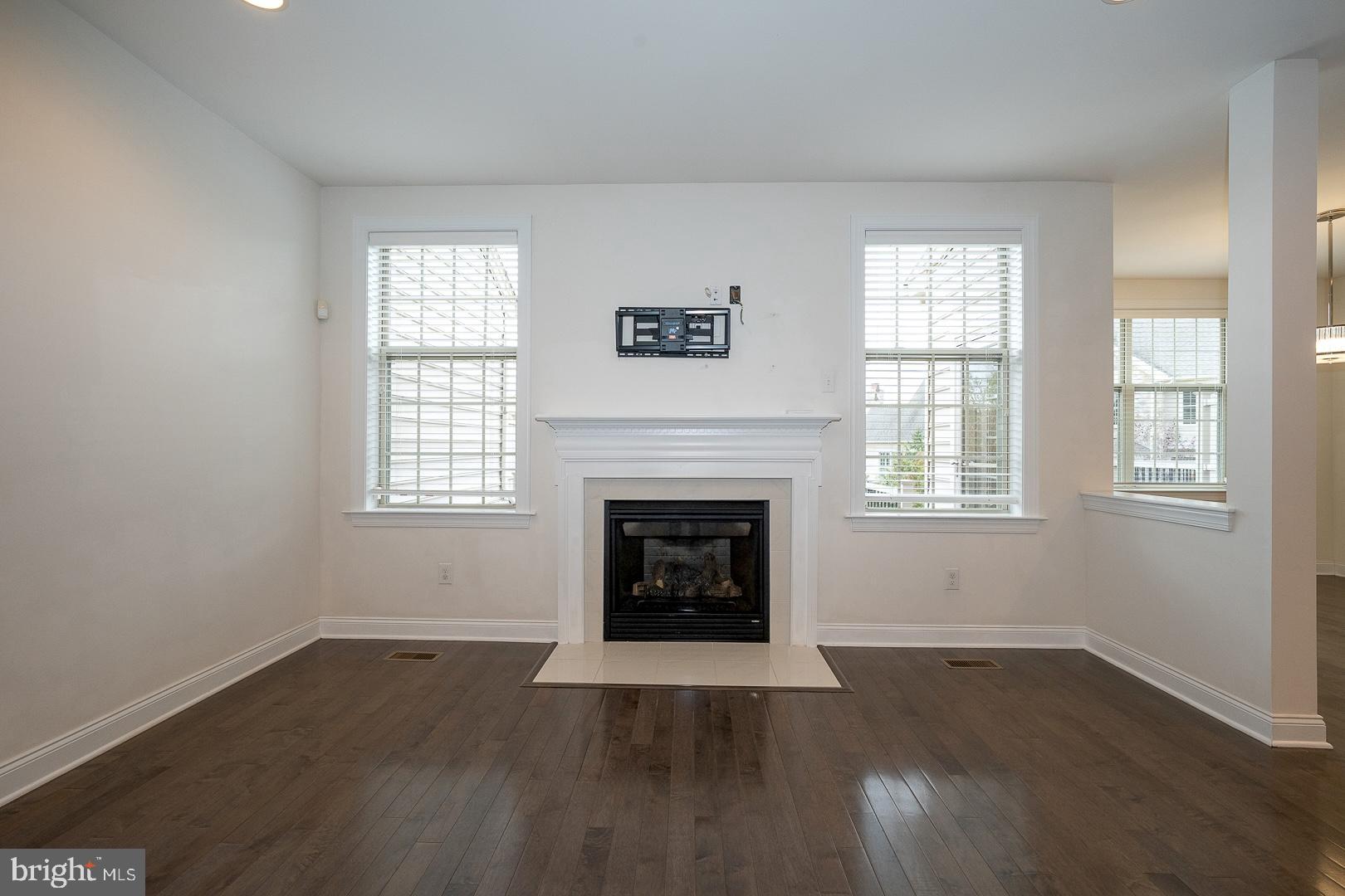 APPLEBROOK MEADOWS - Residential