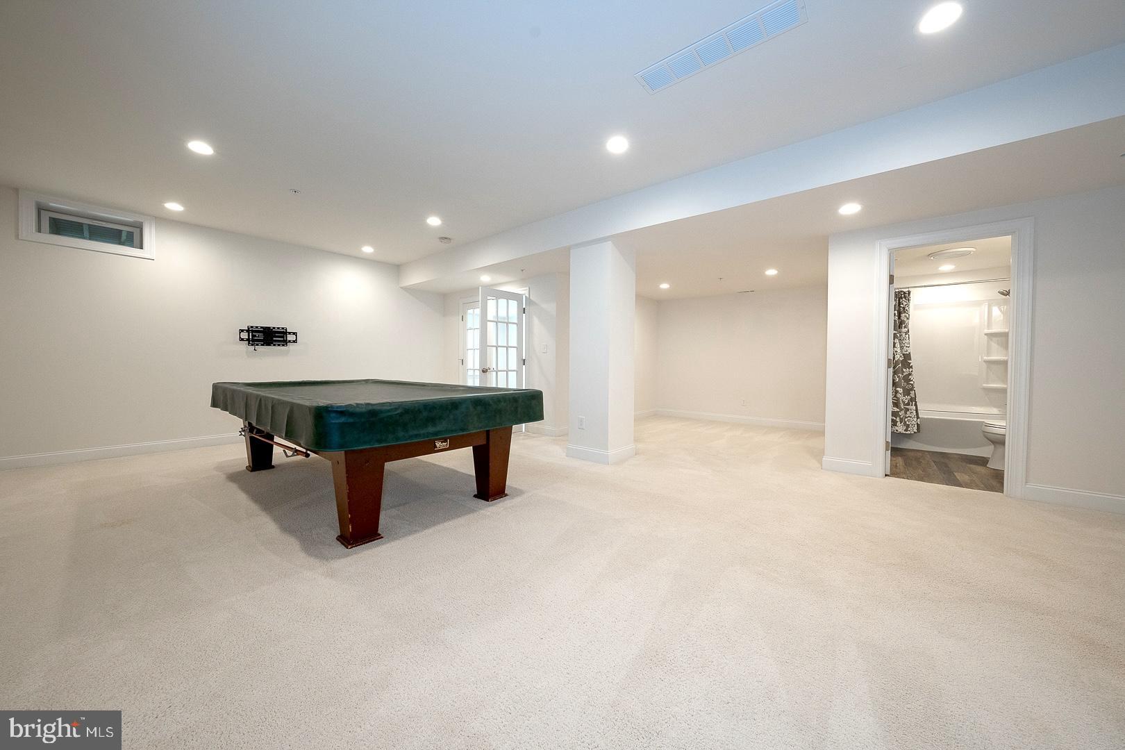 APPLEBROOK MEADOWS - Residential