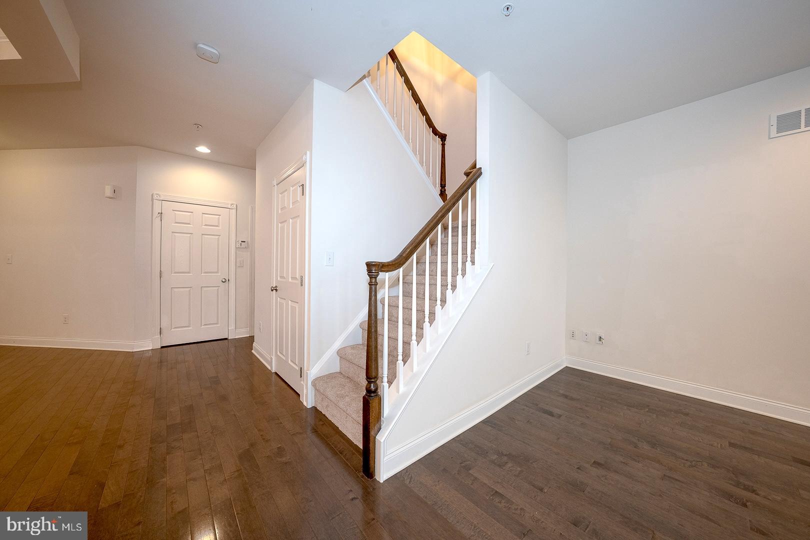 APPLEBROOK MEADOWS - Residential