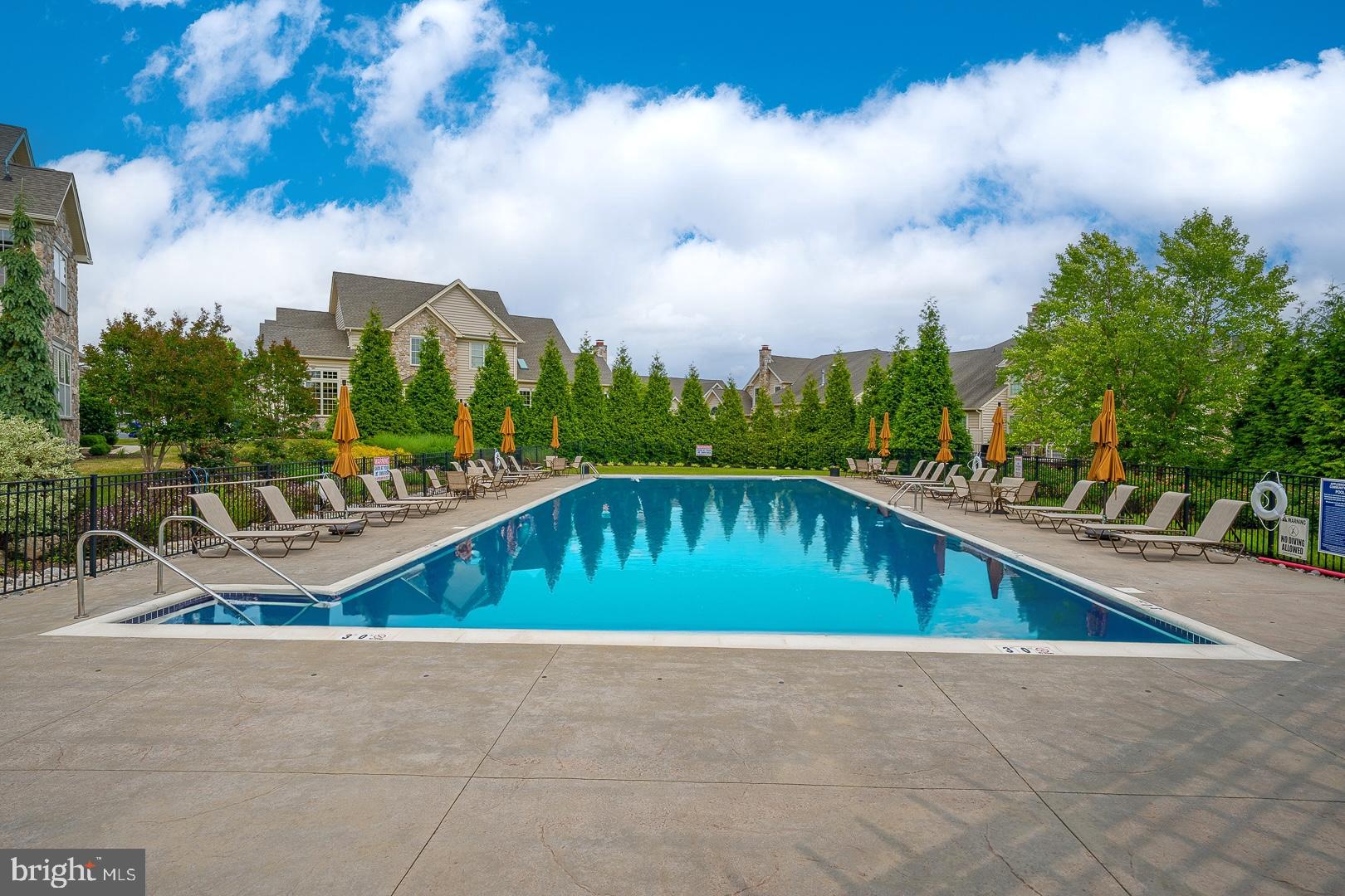 APPLEBROOK MEADOWS - Residential