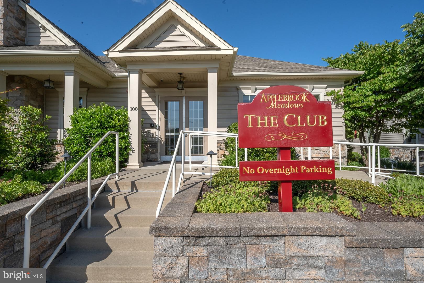 APPLEBROOK MEADOWS - Residential