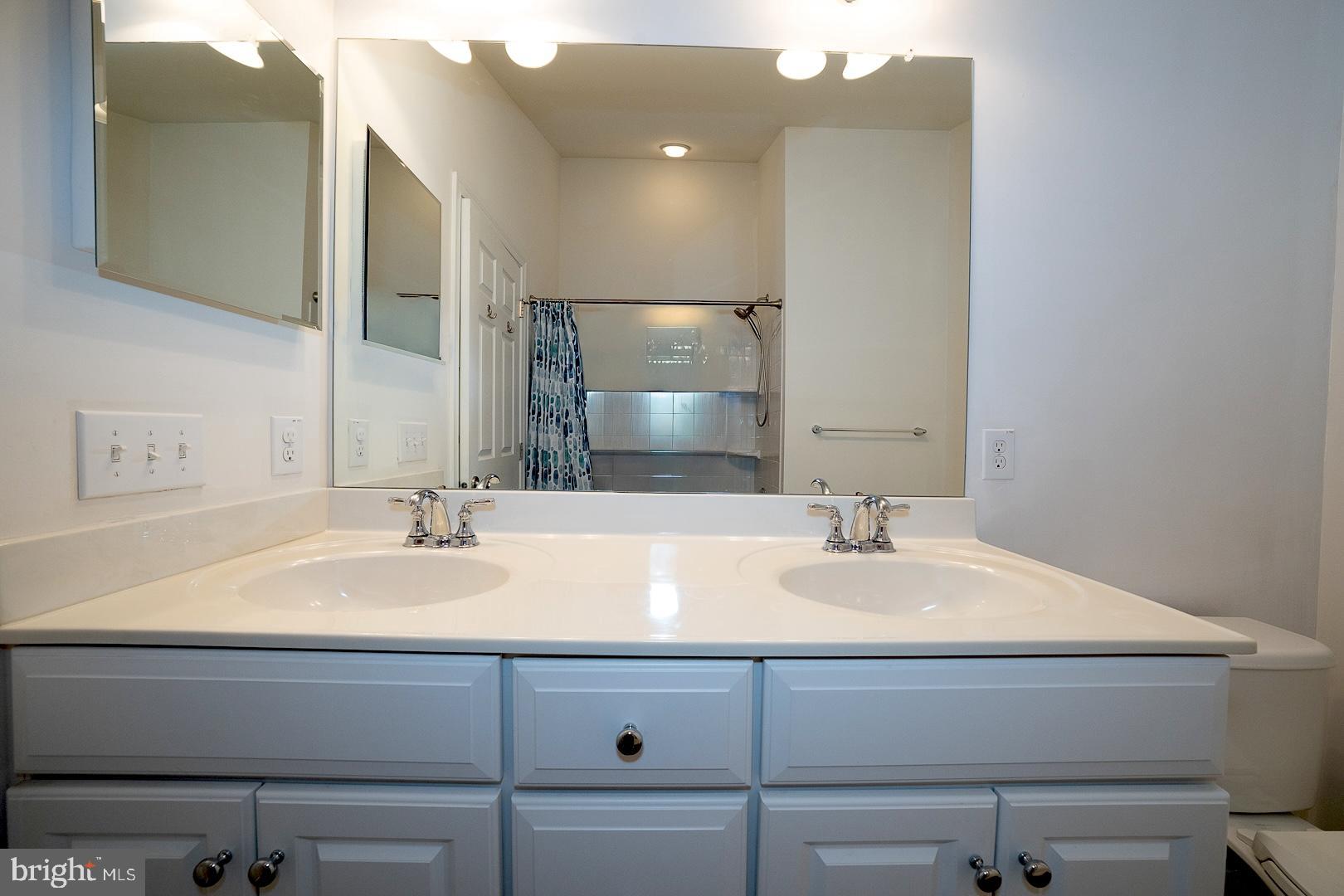 APPLEBROOK MEADOWS - Residential