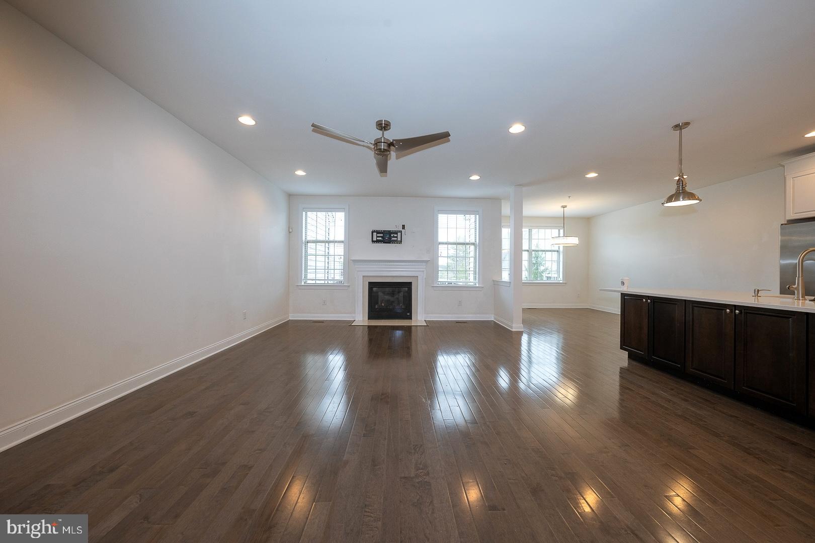 APPLEBROOK MEADOWS - Residential